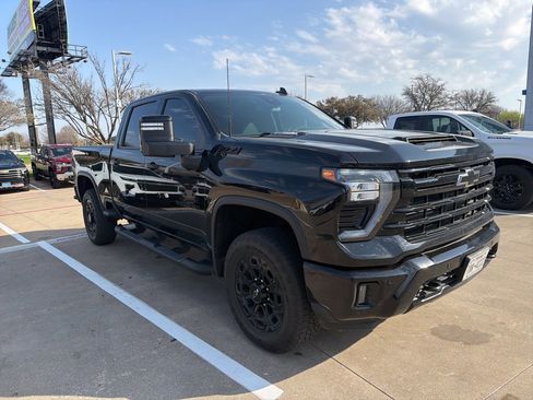 Certified 2024 Chevrolet Silverado 2500 LTZ w/ LTZ Plus Package image 17