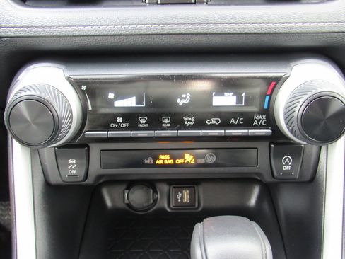 Used 2025 Toyota RAV4 LE image 24