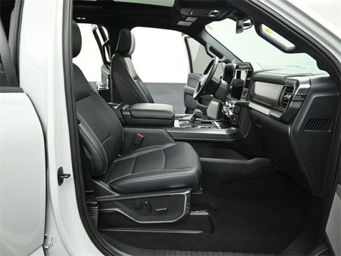 Used 2024 Ford F150 Lariat image 32