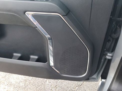 Used 2024 GMC Sierra 1500 SLE image 29