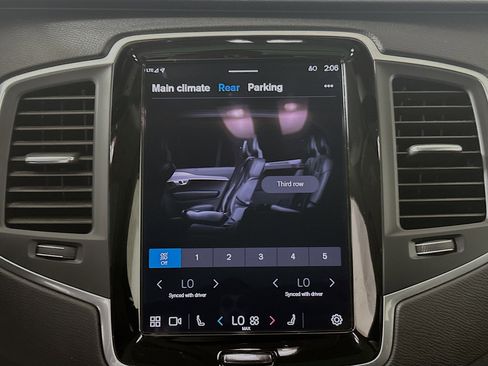 Used 2023 Volvo XC90 B6 Core image 23