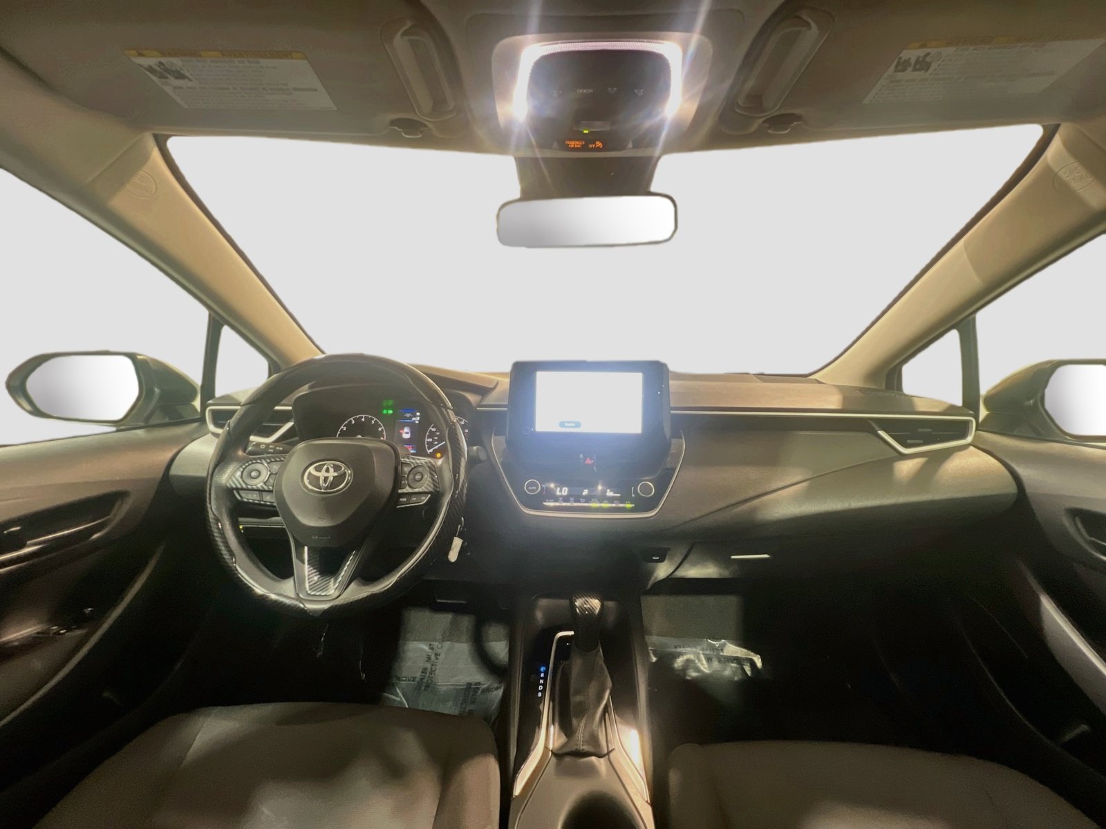 Used 2024 Toyota Corolla LE FWD image 15