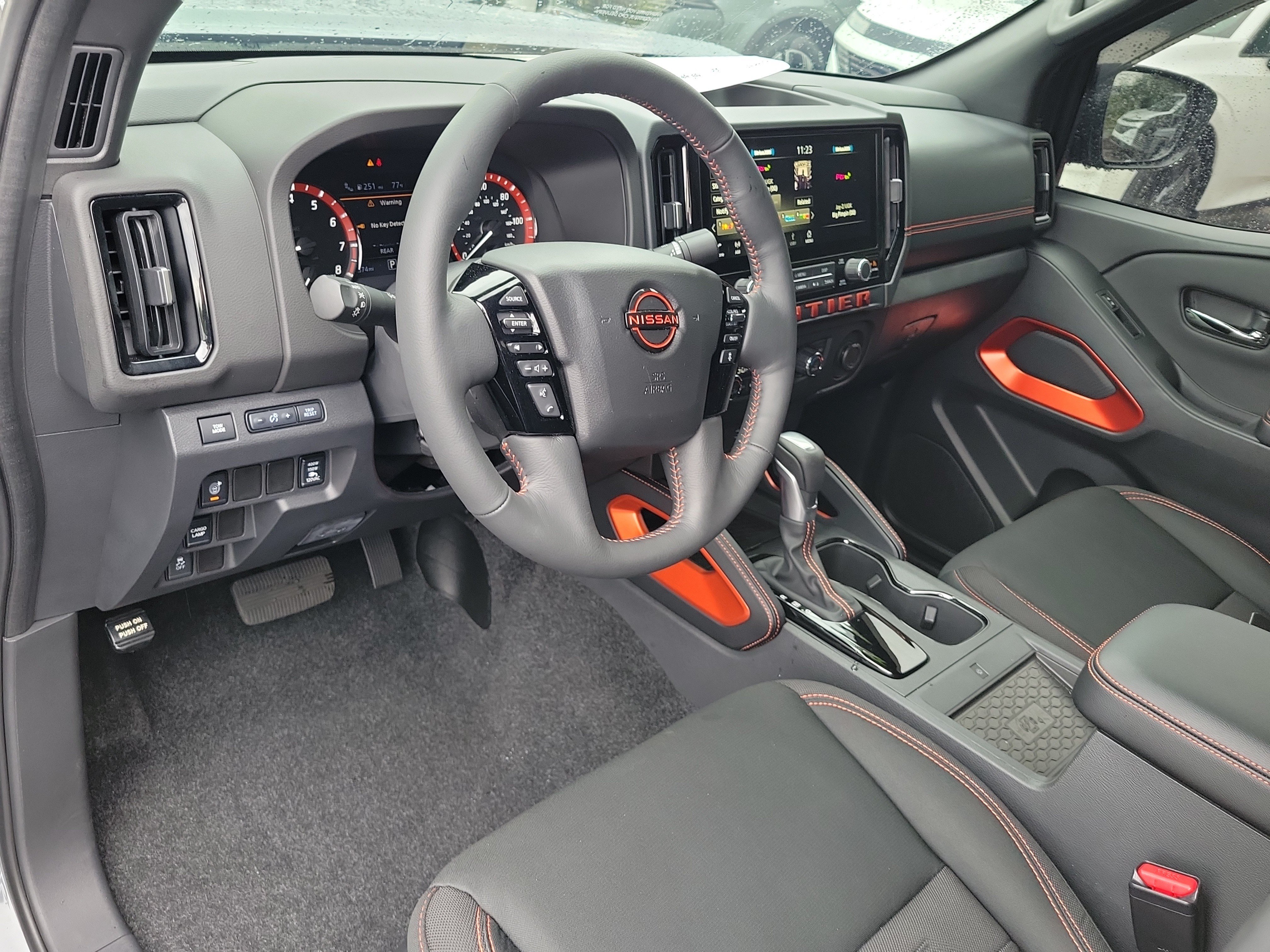 Certified 2025 Nissan Frontier Pro-X w/ Pro Convenience Package RWD image 19