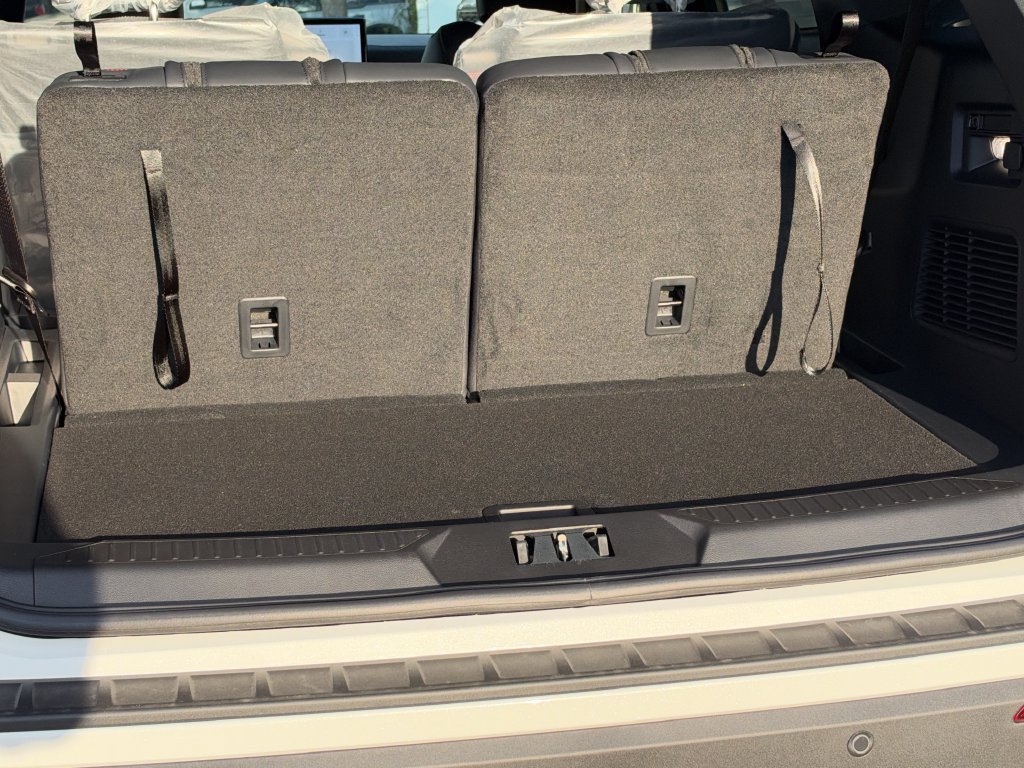 New 2027 Ford Explorer ST-Line RWD image 21