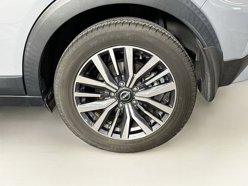 Used 2022 Nissan Kicks SV FWD image 11