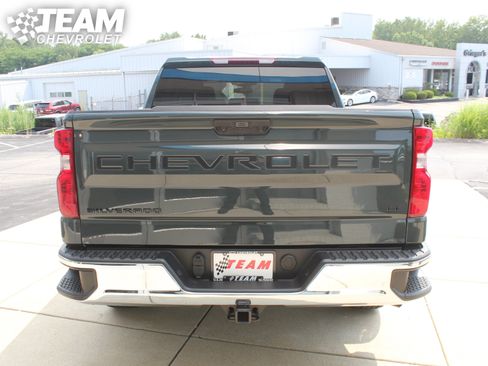 Used 2025 Chevrolet Silverado 1500 LT w/ LPO, Dark Essentials Package AWD/4WD image 5
