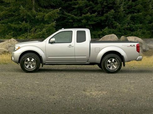 Used 2017 Nissan Frontier S image 1