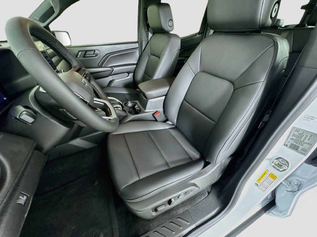 New 2026 Chevrolet Colorado Trail Boss AWD/4WD image 12