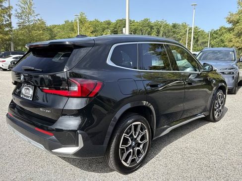 Used 2025 BMW X1 xDrive28i AWD/4WD image 3