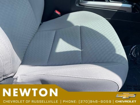 Used 2022 Toyota Tacoma SR5 w/ SR5 Appearance Package (SM) AWD/4WD image 19