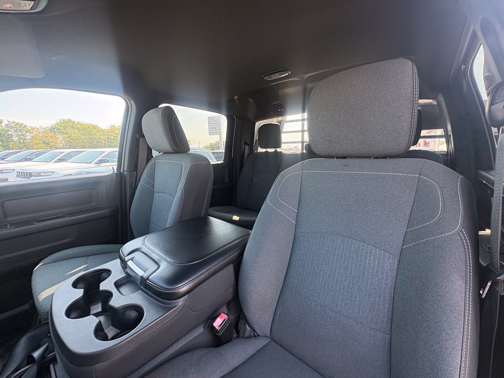 Used 2022 RAM 3500 Tradesman AWD/4WD image 12