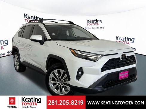 Used 2025 Toyota RAV4 XLE Premium image 2