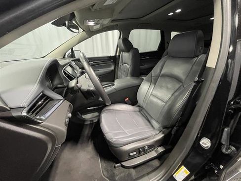 Used 2018 Buick Enclave Essence image 23