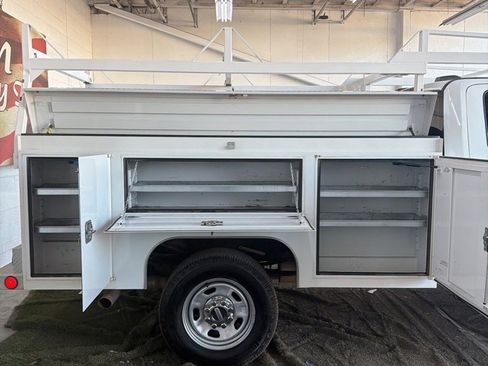 Used 2022 Ford F350 XL w/ Power Equipment Group image 7