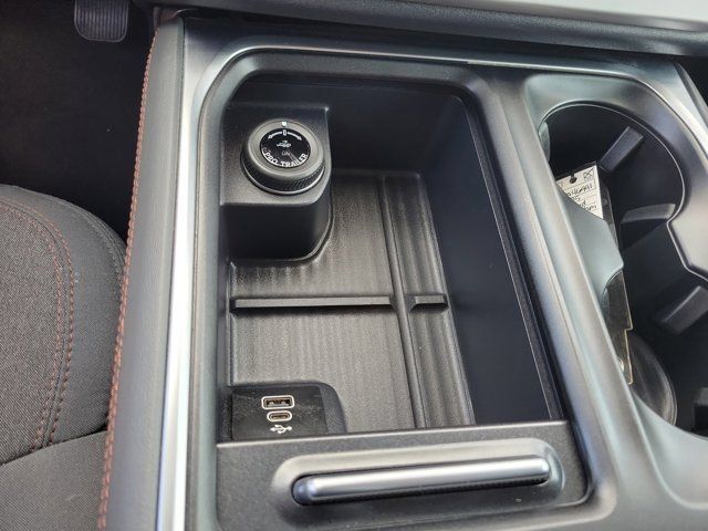 Certified 2025 Ford Expedition Active RWD image 30