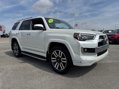 Used 2022 Toyota 4Runner Limited image 9