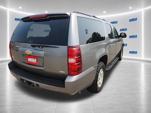 Used 2012 Chevrolet Suburban LS w/ Convenience Package 1 AWD/4WD image 5