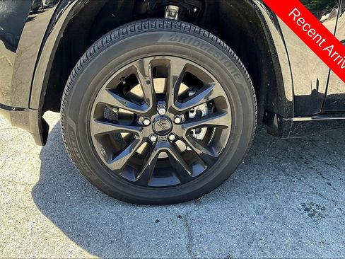 Used 2022 Jeep Grand Cherokee Laredo X image 8