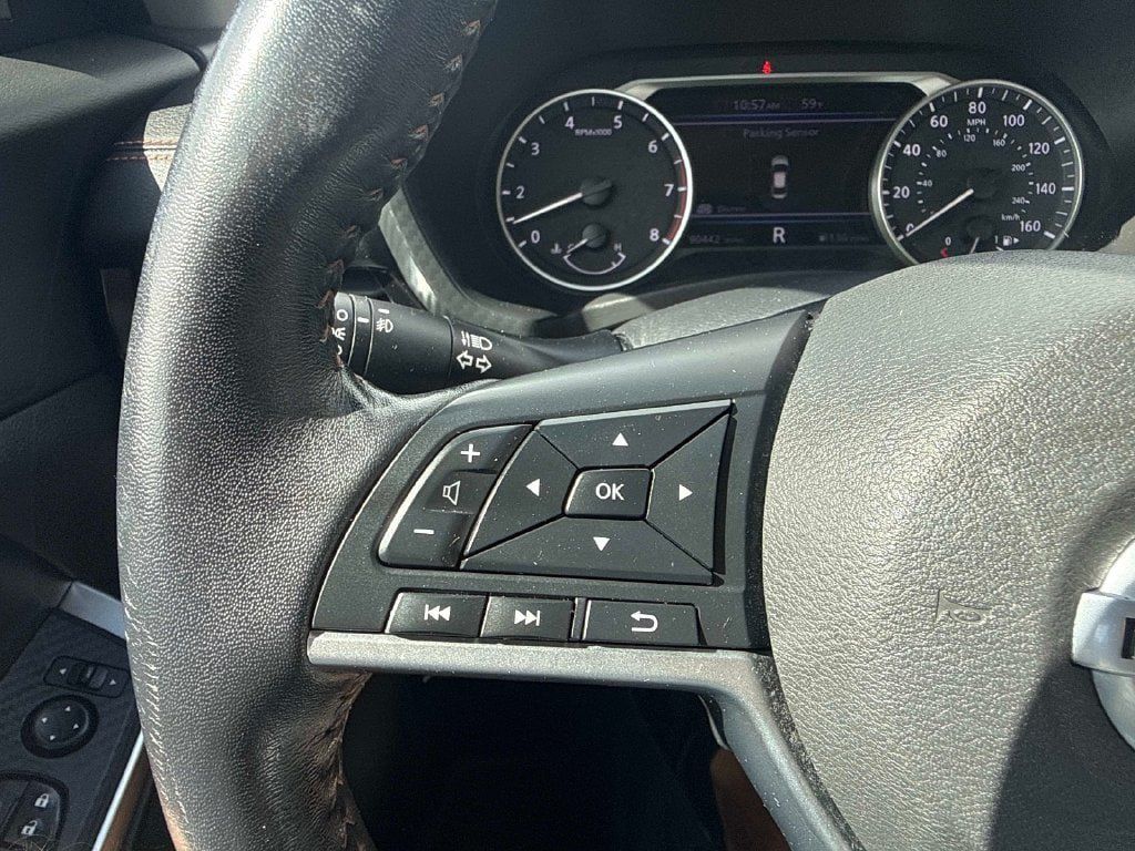 Used 2020 Nissan Sentra SR w/ Premium Package FWD image 29