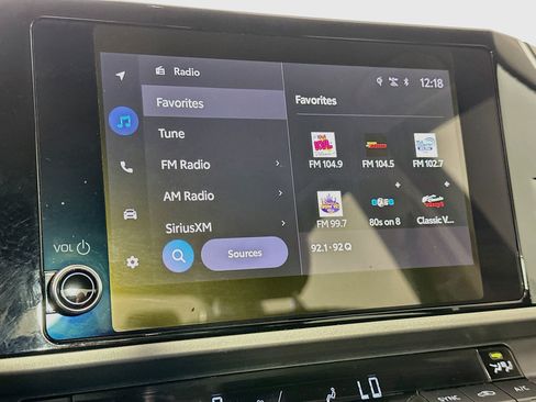 Used 2025 Toyota Camry LE w/ Convenience Package FWD image 21