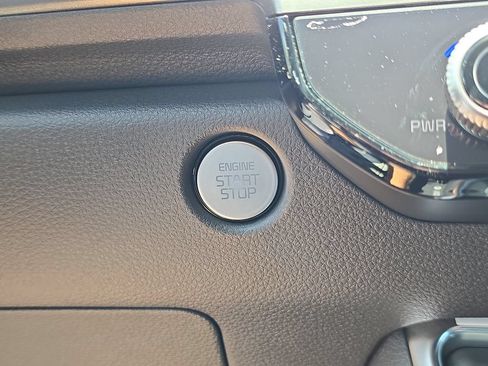 New 2026 Kia Carnival SX w/ SX Dark Edition Package FWD image 28