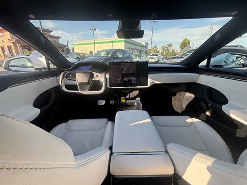 Used 2022 Tesla Model S AWD/4WD image 15
