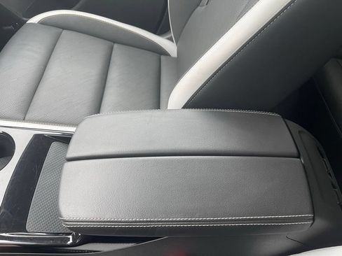 Used 2025 Buick Envision Sport Touring AWD/4WD image 26