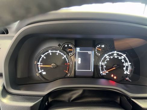 Used 2024 Toyota 4Runner SR5 Premium w/ Moonroof Package AWD/4WD image 15