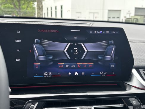 Certified 2025 BMW X2 xDrive28i AWD/4WD image 29
