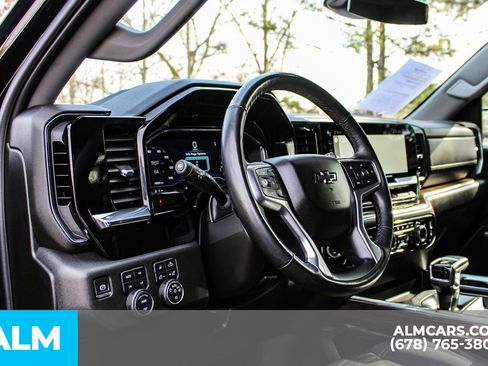 Used 2024 Chevrolet Silverado 1500 RST AWD/4WD image 30