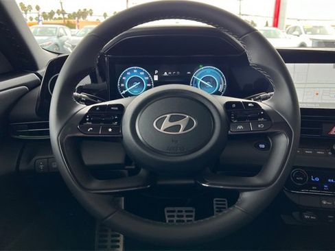 New 2025 Hyundai Elantra SEL image 23