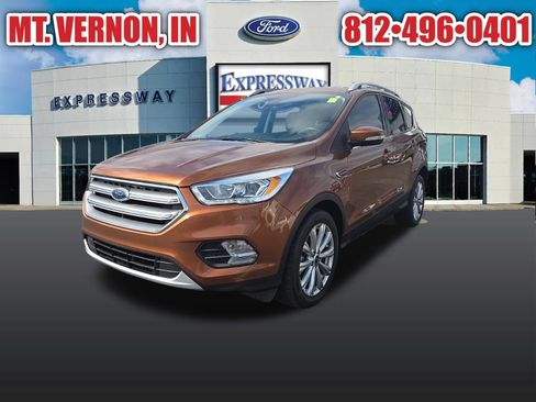 Used 2017 Ford Escape Titanium image 1