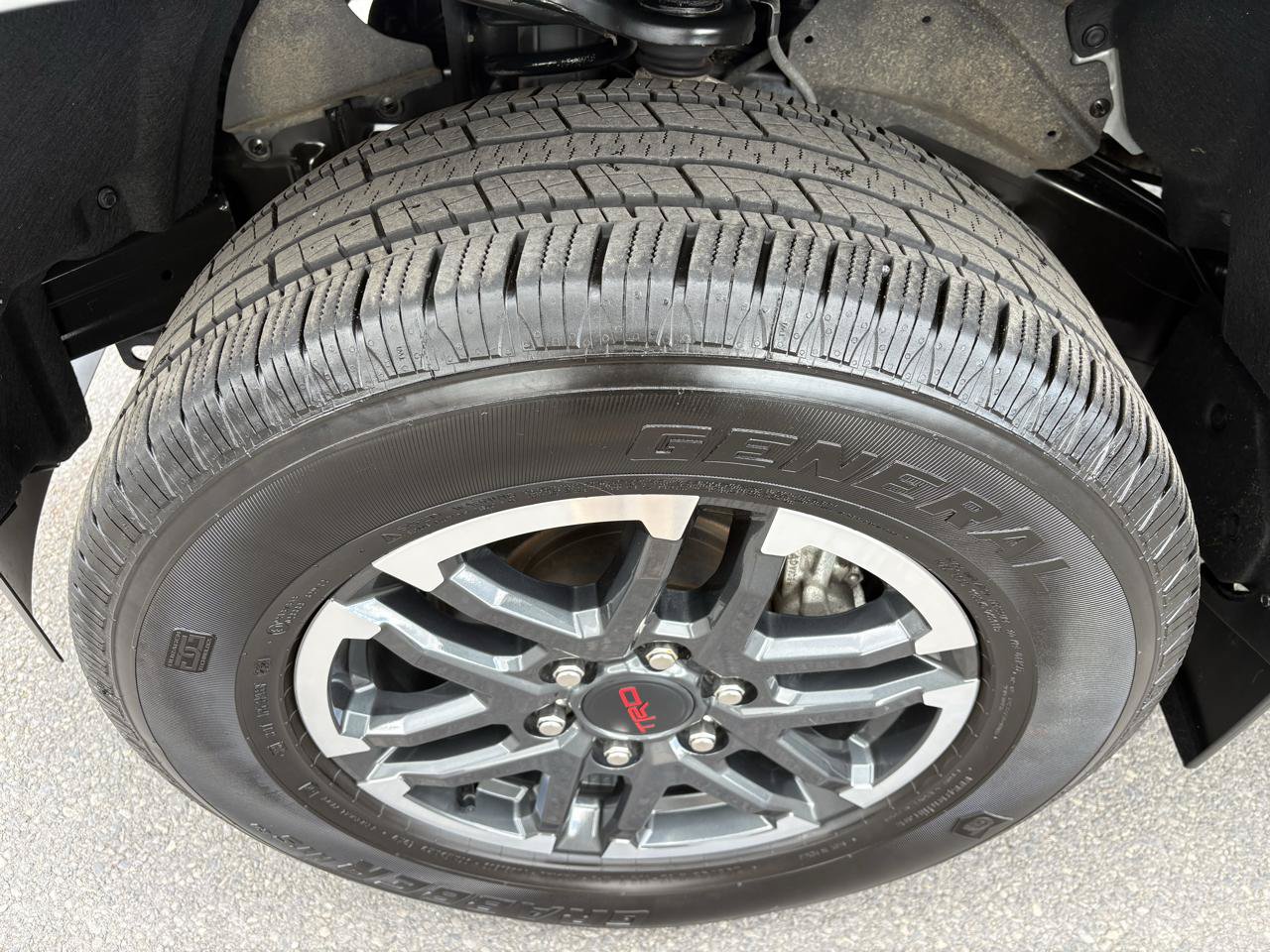 Used 2024 Toyota Tacoma TRD Sport w/ TRD Sport Upgrade Package AWD/4WD image 9