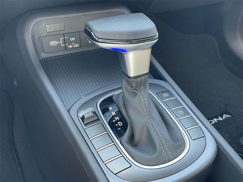 New 2026 Hyundai Kona SE image 16