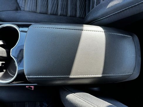 Used 2016 Ford Fusion SE image 16