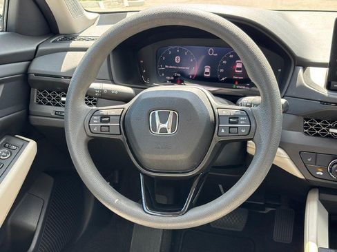 Used 2023 Honda Accord EX image 16