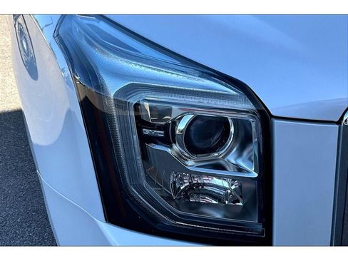 Used 2019 GMC Yukon XL Denali w/ Denali Ultimate Package image 33