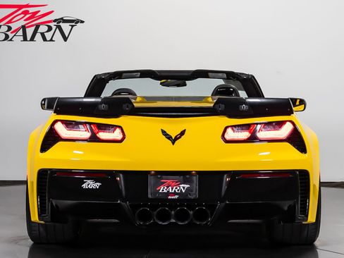 Used 2016 Chevrolet Corvette Z06 w/ 3LZ Preferred Equipment Group RWD image 4