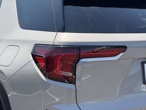 Used 2025 GMC Terrain Elevation AWD/4WD image 13