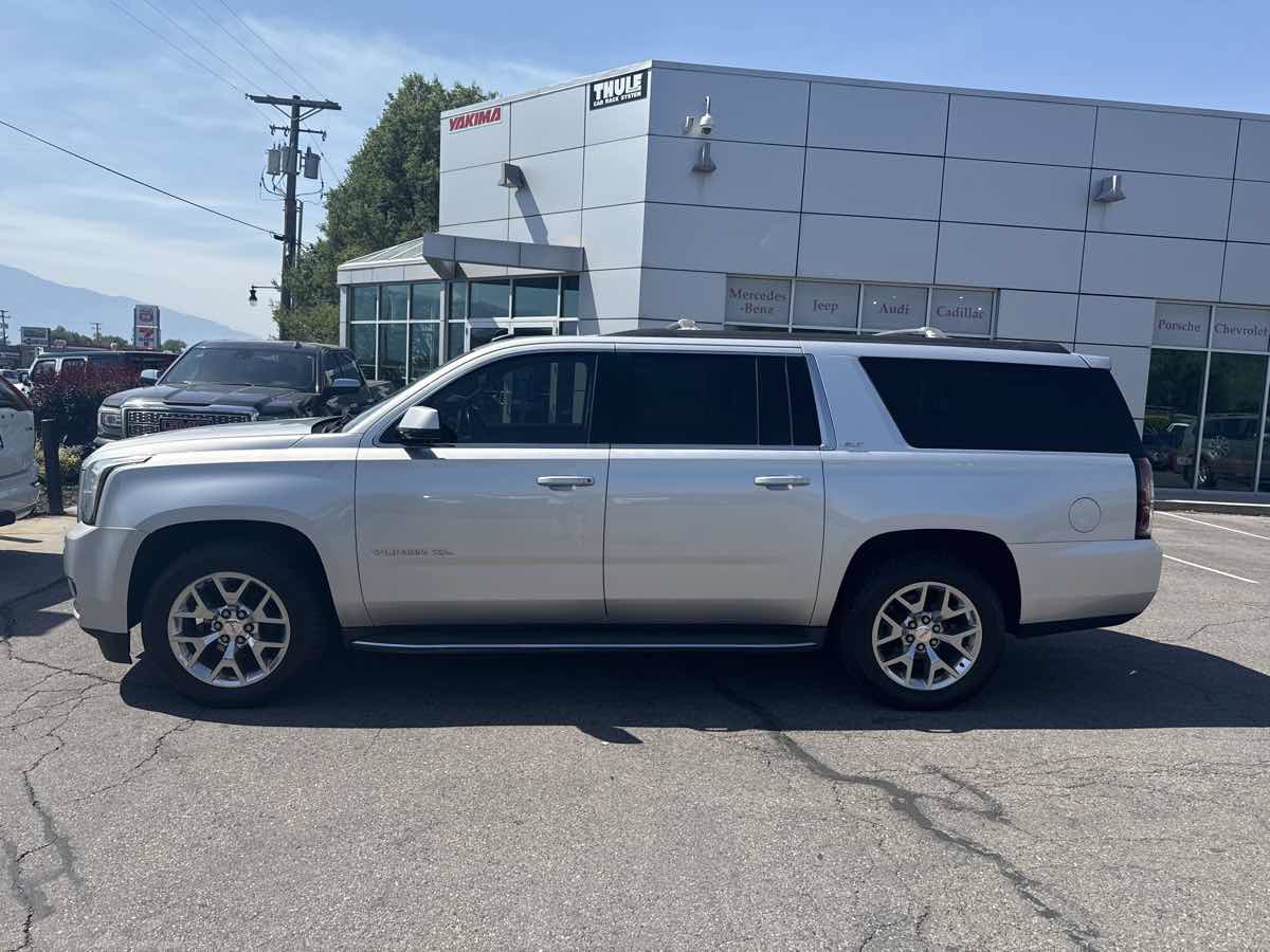 Used 2015 GMC Yukon XL SLT w/ HD Trailering Package AWD/4WD image 9