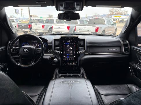 Used 2019 RAM 1500 Limited w/ Body Color Bumper Group image 33