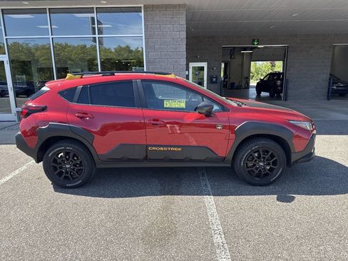 Used 2024 Subaru Crosstrek 2.5i Wilderness w/ Crosstrek Mirror Package AWD/4WD image 2