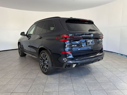 New 2026 BMW X5 xDrive40i w/ M Sport Package AWD/4WD image 3