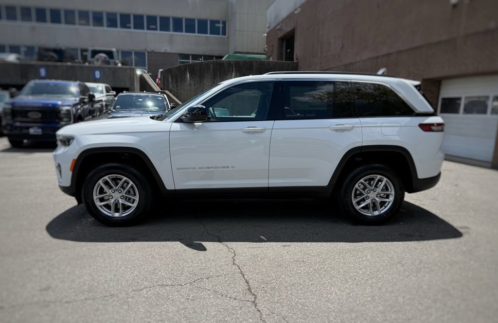 New 2026 Jeep Grand Cherokee Laredo X AWD/4WD image 14