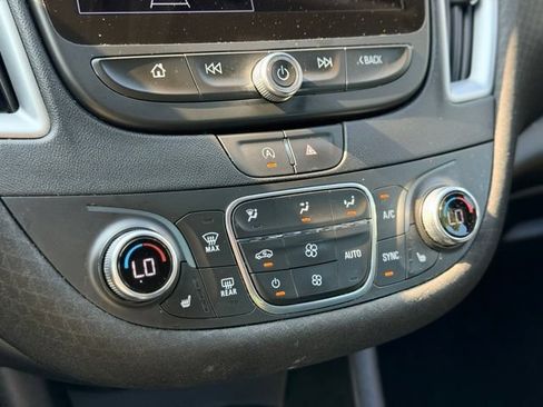 Used 2024 Chevrolet Malibu LT FWD image 16