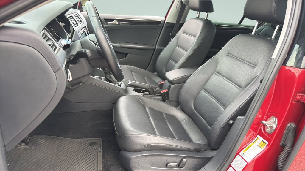 Used 2017 Volkswagen Jetta SEL FWD image 26