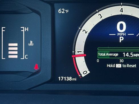 Used 2024 Toyota Tacoma SR5 AWD/4WD image 27