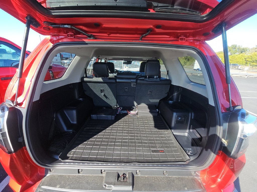 Used 2022 Toyota 4Runner SR5 Premium w/ Moonroof Package RWD image 24