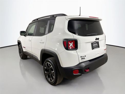 Used 2023 Jeep Renegade Trailhawk image 5