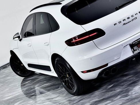 Used 2018 Porsche Macan GTS AWD/4WD image 13